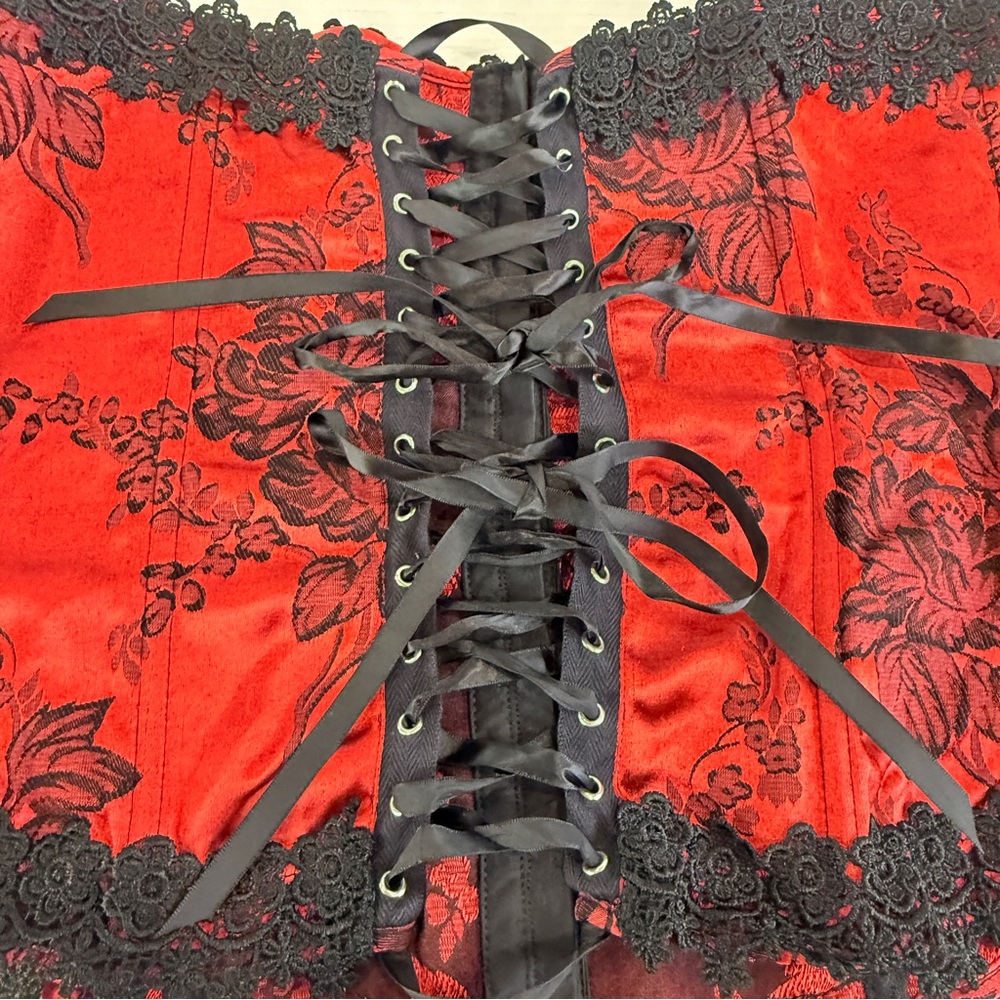 🖤 Shirley of Hollywood Red Black Brocade Corset ❤️ Size 38 Lace-Up Back Gothic - Picture 8 of 16